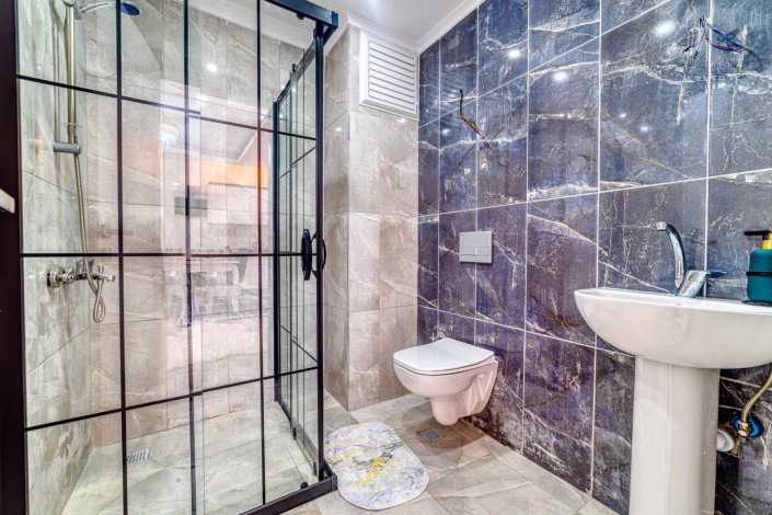 Меблированная квартира планировки 1+1, 60м2 в районе Махмутлар - Ракурс 16