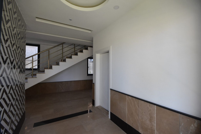 Меблированная квартира планировки 1+1, 59м2 в районе Кестель - Ракурс 12