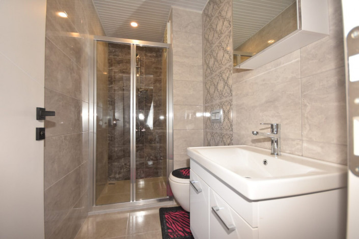 Меблированная квартира планировки 1+1, 59м2 в районе Кестель - Ракурс 27