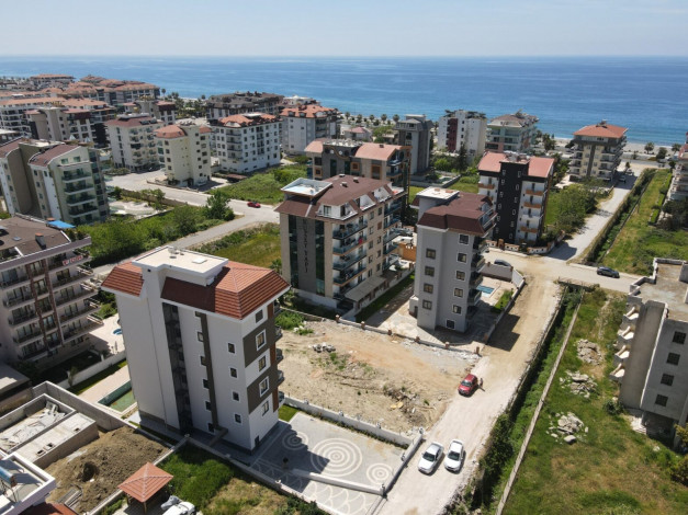 Меблированная квартира планировки 1+1, 59м2 в районе Кестель - Ракурс 35