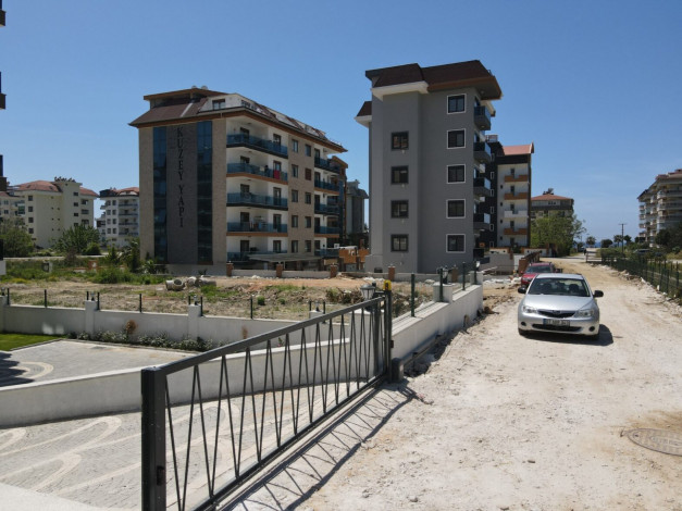 Меблированная квартира планировки 1+1, 59м2 в районе Кестель - Ракурс 36