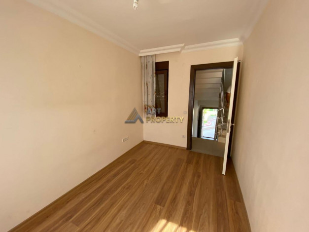 Двухэтажная вилла 4+1, 200м2 в районе Тюрклер - Ракурс 4