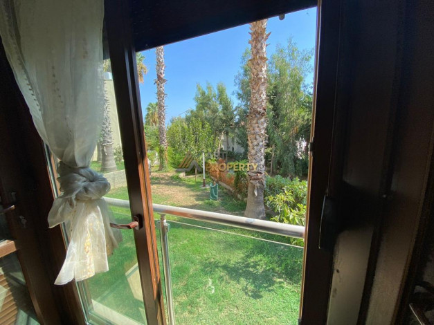 Двухэтажная вилла 4+1, 200м2 в районе Тюрклер - Ракурс 13