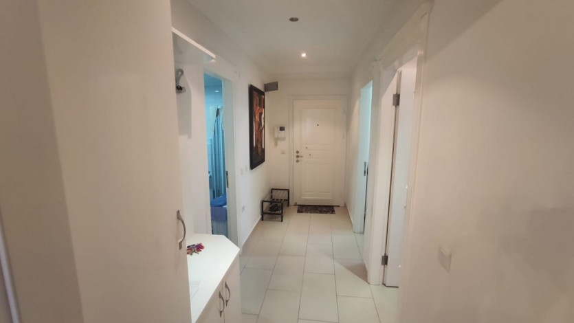 Четырехкомнатные апартаменты в элитном комплексе в районе Тосмур, 130 м2 - Ракурс 5