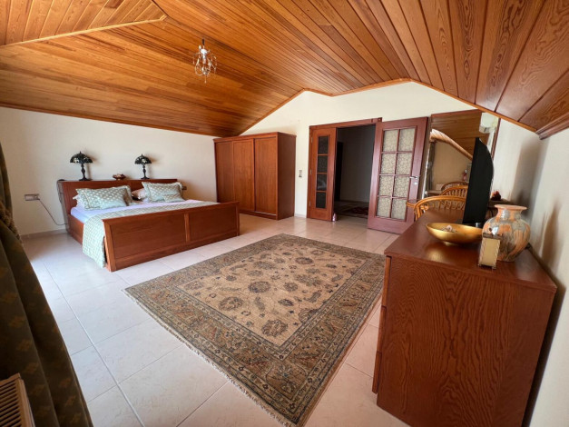 Просторные видовые апартаменты планировки 6+1, 300м2 в центре Алании - Ракурс 6