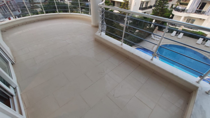 Четырехкомнатные апартаменты в элитном комплексе в районе Тосмур, 130 м2 - Ракурс 12