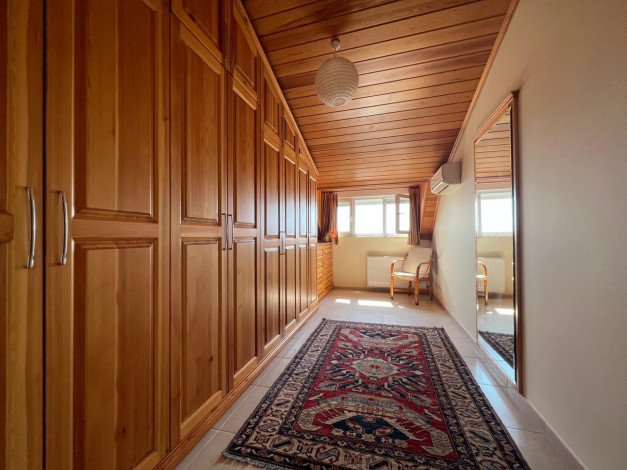 Просторные видовые апартаменты планировки 6+1, 300м2 в центре Алании - Ракурс 16