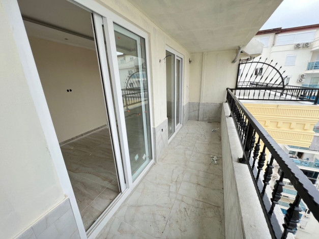 Пентхаус планировки 3+1, 160м2 в новом жилом комплексе, Махмутлар - Ракурс 6