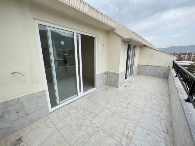 Пентхаус планировки 3+1, 160м2 в новом жилом комплексе, Махмутлар - Ракурс 12