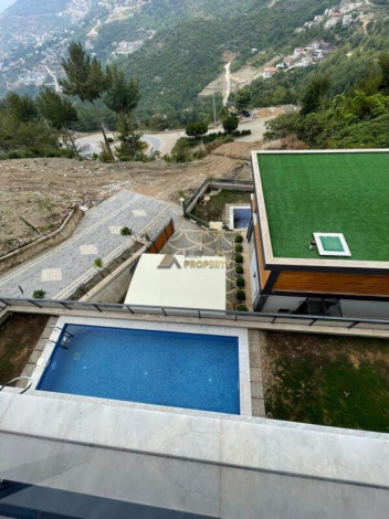 Двухэтажная вилла 3+1, 142м2 в престижном районе Бекташ - Ракурс 2