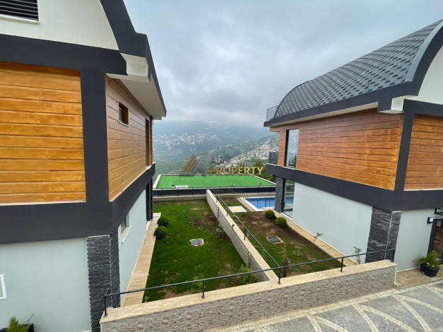 Двухэтажная вилла 3+1, 142м2 в престижном районе Бекташ - Ракурс 10