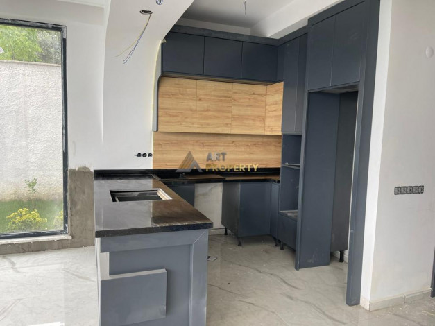 Двухэтажная вилла 3+1, 142м2 в престижном районе Бекташ - Ракурс 51