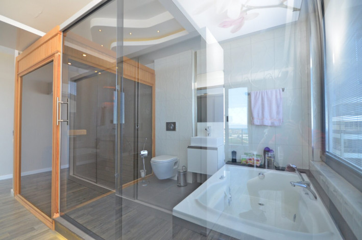 Роскошный меблированный пентхаус планировки 3+1, 217м2 с видом на море, район Каргыджак - Ракурс 5