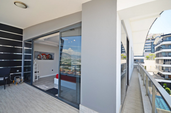 Роскошный меблированный пентхаус планировки 3+1, 217м2 с видом на море, район Каргыджак - Ракурс 9