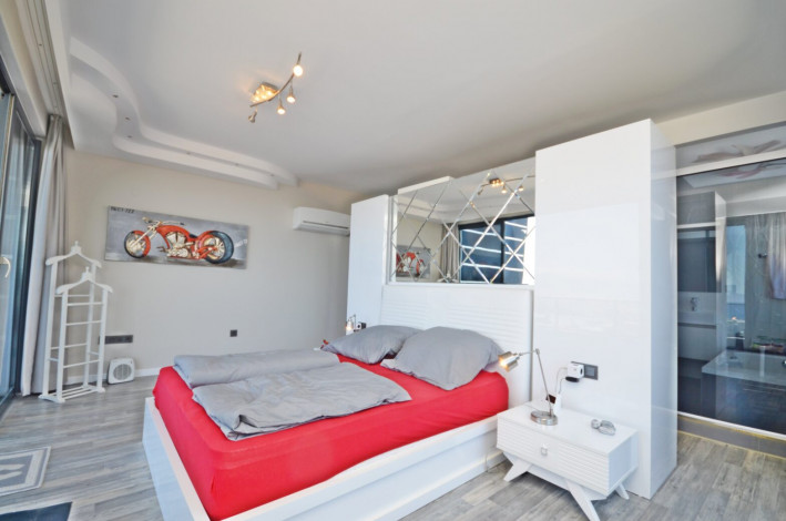 Роскошный меблированный пентхаус планировки 3+1, 217м2 с видом на море, район Каргыджак - Ракурс 10