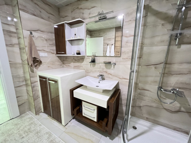 Просторная меблированная квартира планировки 1+1, 80м2 в районе Махмутлар - Ракурс 12