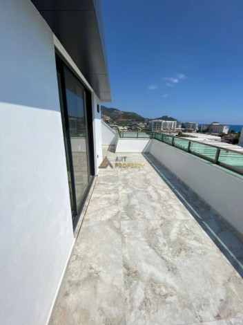 Пентхаус планировки 3+1, 220м2 в районе Каргыджак - Ракурс 7