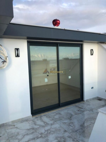 Пентхаус планировки 3+1, 220м2 в районе Каргыджак - Ракурс 22