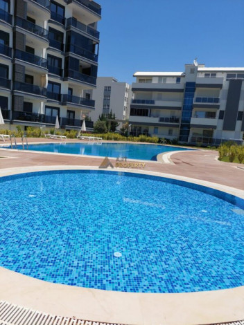 Просторная квартира планировки 3+1, 111м2 с видом на море в районе Газипаша - Ракурс 4