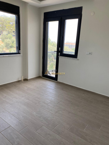 Просторная квартира планировки 3+1, 111м2 с видом на море в районе Газипаша - Ракурс 11