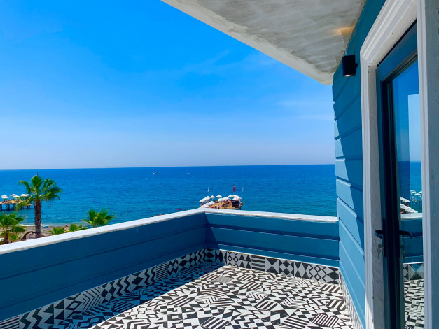 Роскошная вилла на первой береговой линии в районе Конаклы! 230м2 - Ракурс 2