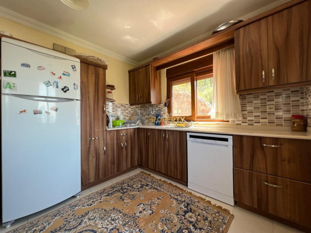 Уютная отдельно стоящая вилла планировки 5+2 в центральной части города Аланья - Ракурс 13