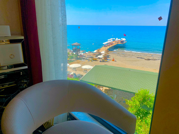 Роскошная вилла на первой береговой линии в районе Конаклы! 230м2 - Ракурс 3