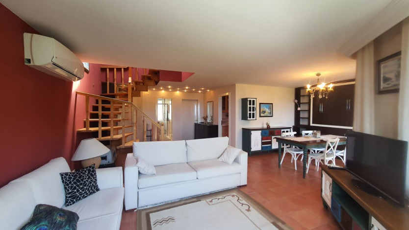 Двухэтажная вилла с видом на море, район Каргыджак - Ракурс 4