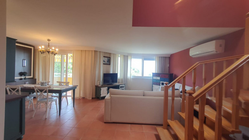 Двухэтажная вилла с видом на море, район Каргыджак - Ракурс 6