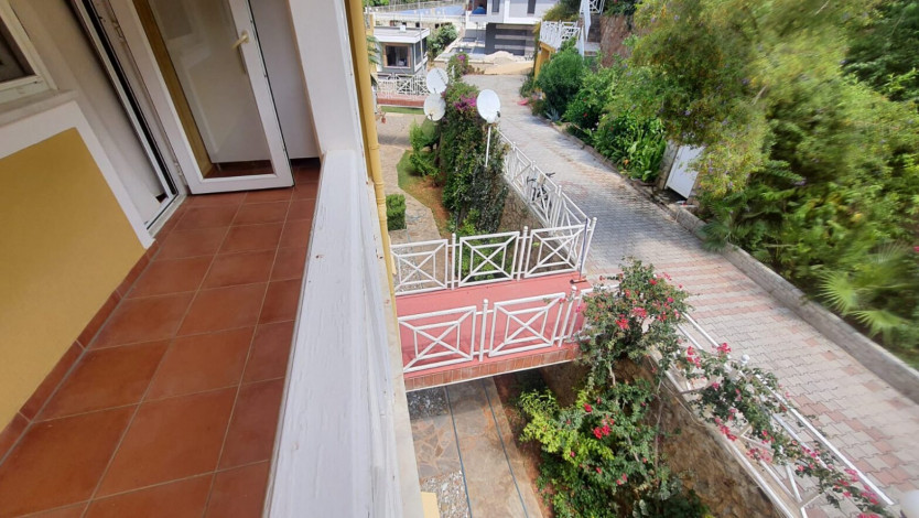 Двухэтажная вилла с видом на море, район Каргыджак - Ракурс 14