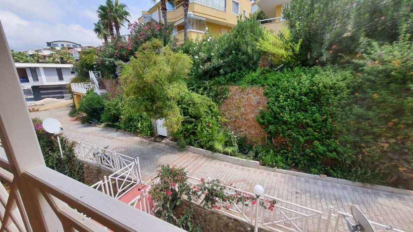 Двухэтажная вилла с видом на море, район Каргыджак - Ракурс 18