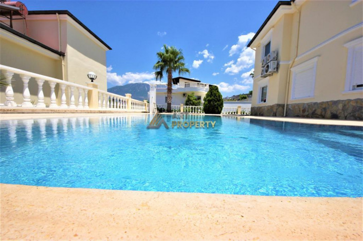 Просторная вилла с отдельным бассейном, в Каргыджаке, Алания, 250 м2. - Ракурс 13