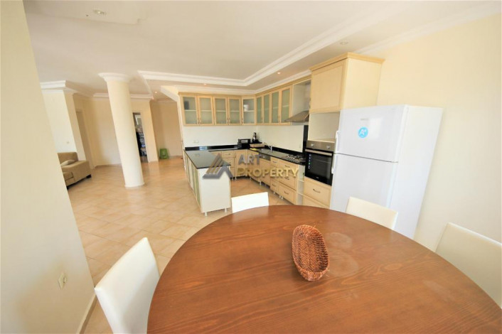 Просторная вилла с отдельным бассейном, в Каргыджаке, Алания, 250 м2. - Ракурс 24