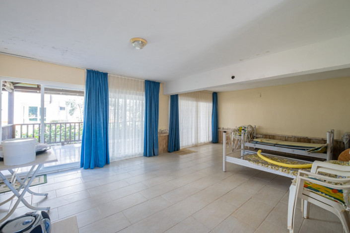 Трехэтажная вилла планировки 3+1 в районе Паяллар - Ракурс 5