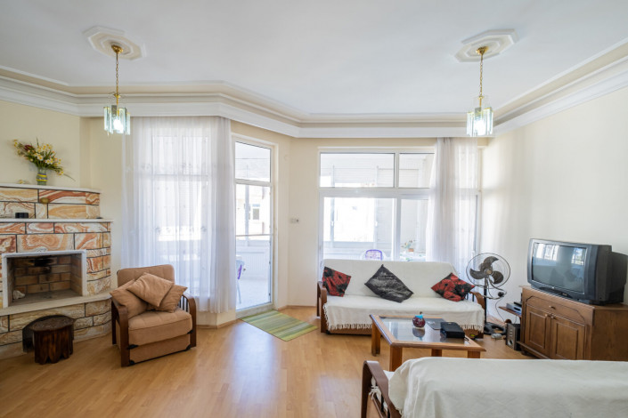 Трехэтажная вилла планировки 3+1 в районе Паяллар - Ракурс 11