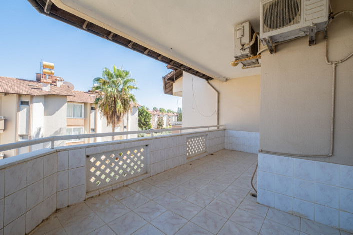 Трехэтажная вилла планировки 3+1 в районе Паяллар - Ракурс 34