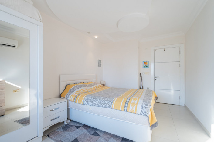 Меблированная квартира планировки 1+1, 65м2 с видом на море, Авсаллар - Ракурс 6