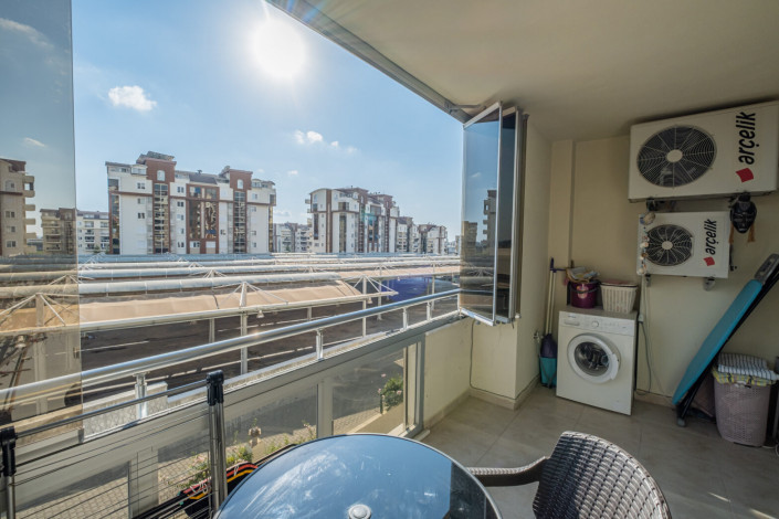 Меблированная квартира планировки 1+1, 65м2 с видом на море, Авсаллар - Ракурс 9