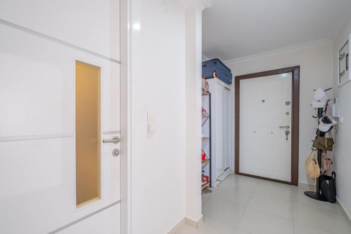 Меблированная квартира планировки 1+1, 65м2 с видом на море, Авсаллар - Ракурс 30