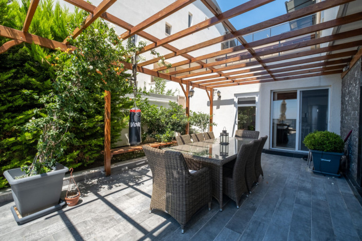 Трехэтажная вилла планировки 3+1, 370м2 в районе Каргыджак - Ракурс 3