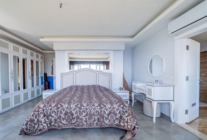 Трехэтажная вилла планировки 3+1, 370м2 в районе Каргыджак - Ракурс 17