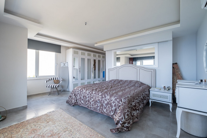 Трехэтажная вилла планировки 3+1, 370м2 в районе Каргыджак - Ракурс 18