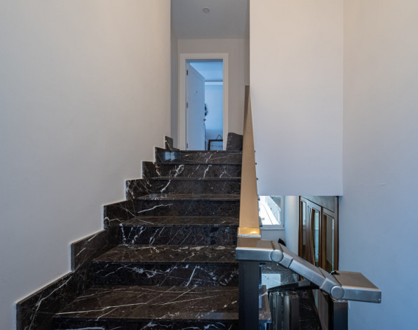 Трехэтажная вилла планировки 3+1, 370м2 в районе Каргыджак - Ракурс 28