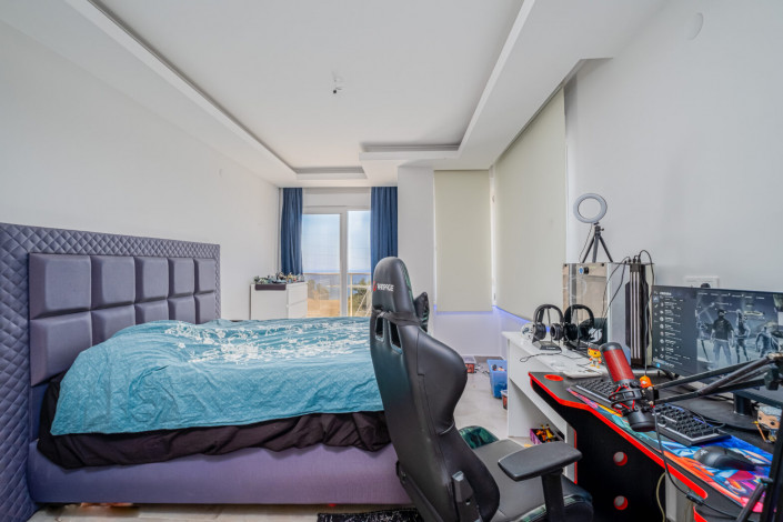 Трехэтажная вилла планировки 3+1, 370м2 в районе Каргыджак - Ракурс 35