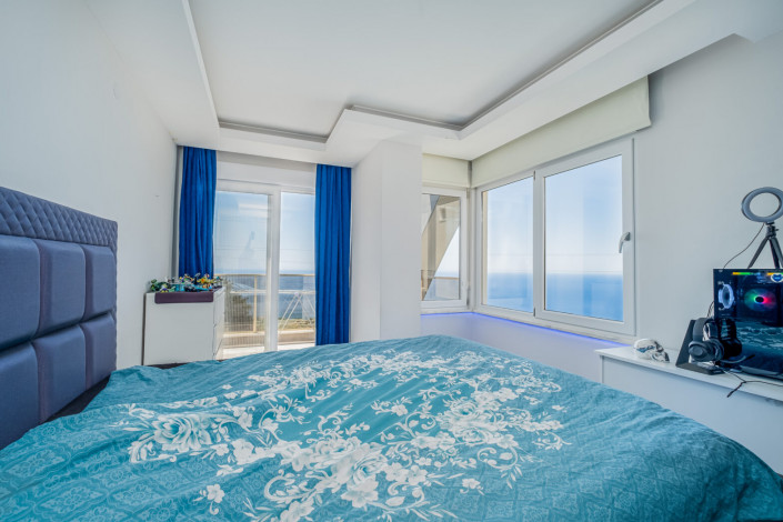 Трехэтажная вилла планировки 3+1, 370м2 в районе Каргыджак - Ракурс 37