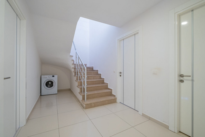 Меблированный садовый дуплекс в районе Кестель - Ракурс 43