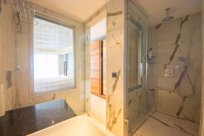 Апартаменты планировки 2+1 с видом на море в ЖК класса люкс, район Конаклы - Ракурс 54