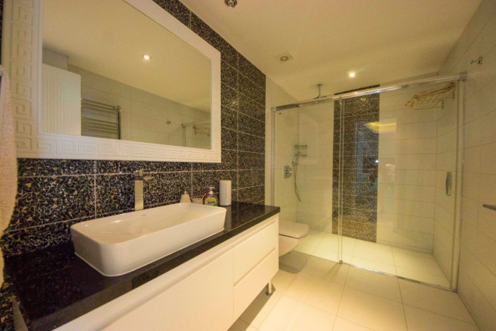 Апартаменты планировки 2+1 с видом на море в ЖК класса люкс, район Конаклы - Ракурс 58