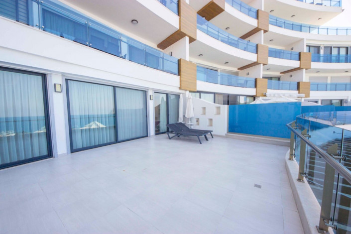 Апартаменты планировки 2+1 с видом на море в ЖК класса люкс, район Конаклы - Ракурс 59