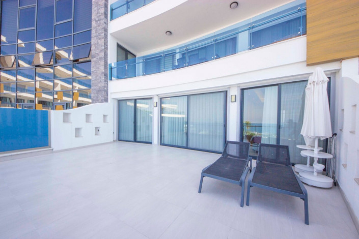 Апартаменты планировки 2+1 с видом на море в ЖК класса люкс, район Конаклы - Ракурс 60